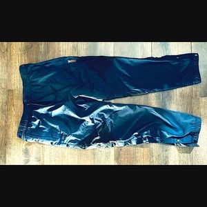 3/30$ Navy tear away pants EUC